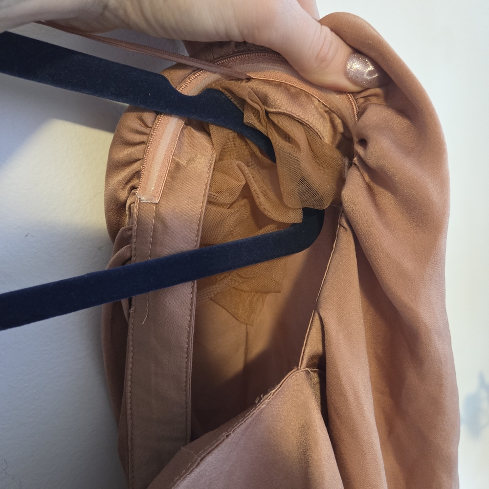 Elegant Tan Lace-Up Blouse with Puff Sleeves - Picture 5 of 6